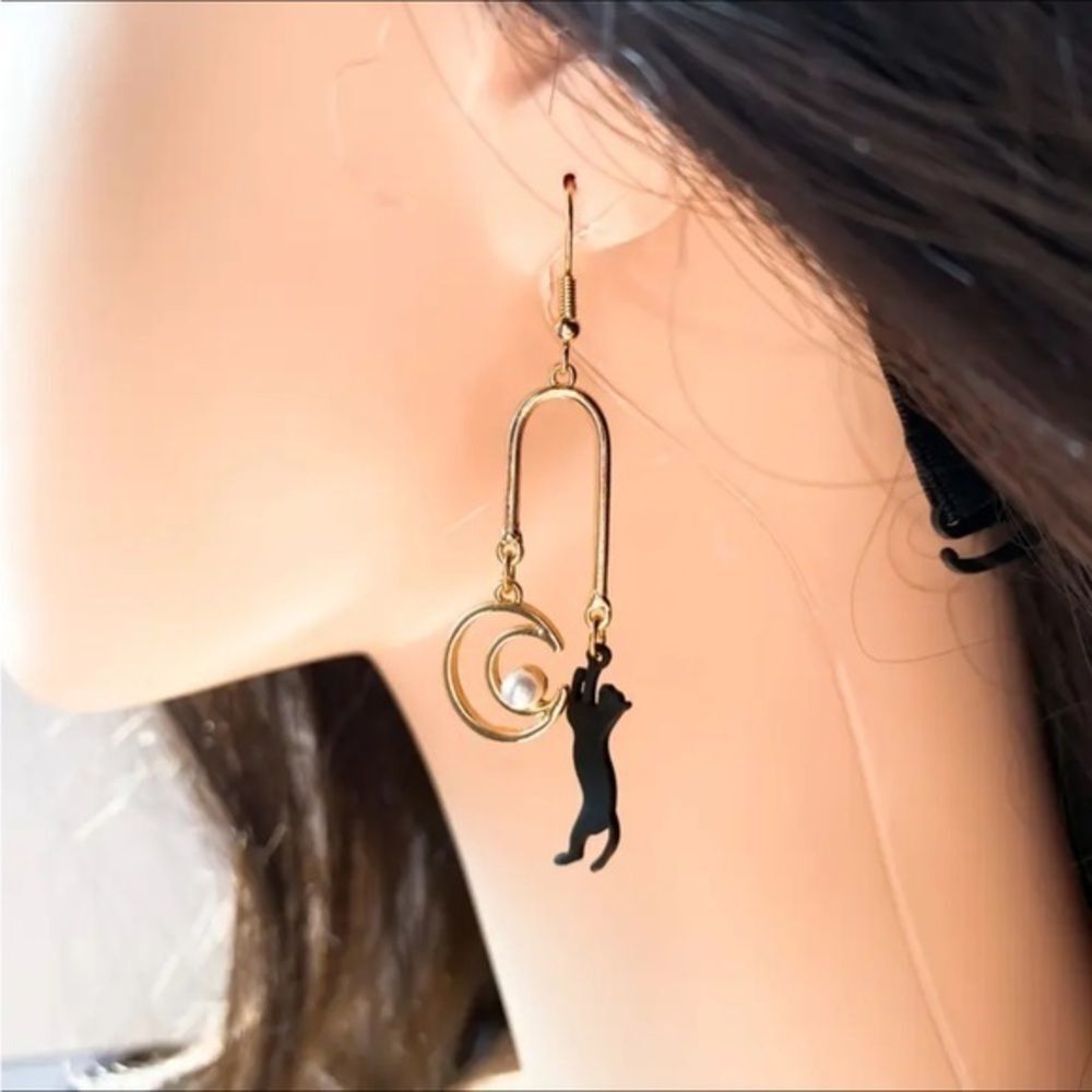 Elegant Gold Cat Dangle Crescent Moon Earrings - Picture 2 of 5